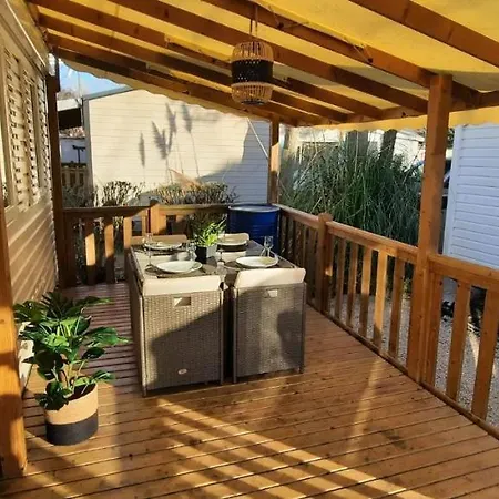 Loue Mobil-home Camping Les Sables D'or Cap D'agde. *